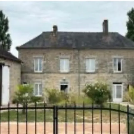 House 2 Bedroom 2 Bathroom Chateau Saintonge *