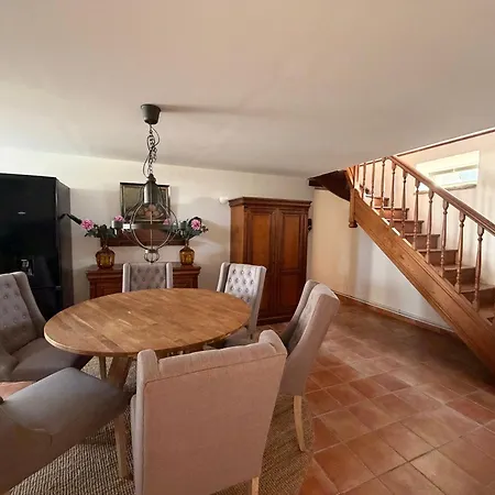 House 2 Bedroom 2 Bathroom Chateau Saintonge Σπίτι διακοπών Le Chevain