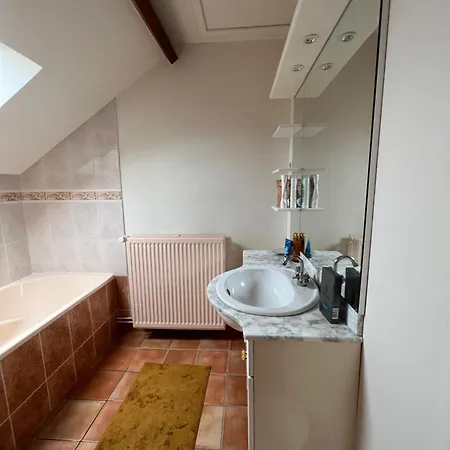 House 2 Bedroom 2 Bathroom Chateau Saintonge Σπίτι διακοπών
