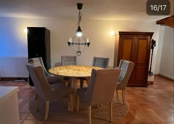 別荘 Chateau Saintonge *